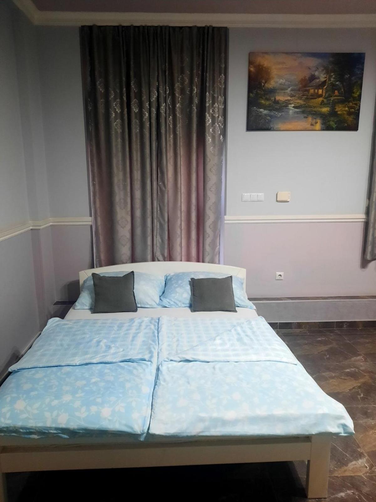 Apartments Royal Menex Pozsarevác Szoba fotó
