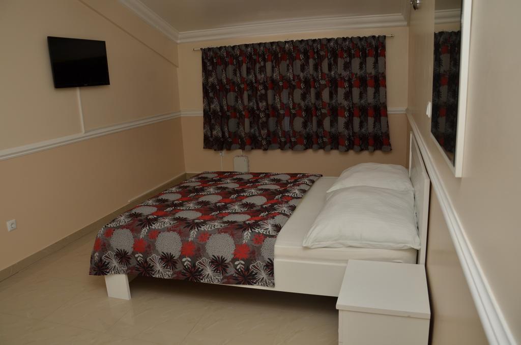 Apartments Royal Menex Pozsarevác Szoba fotó